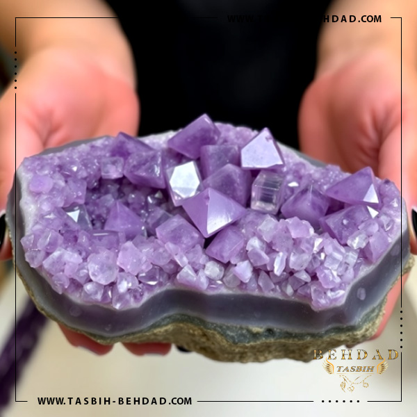 سنگ معدنی امیتیست