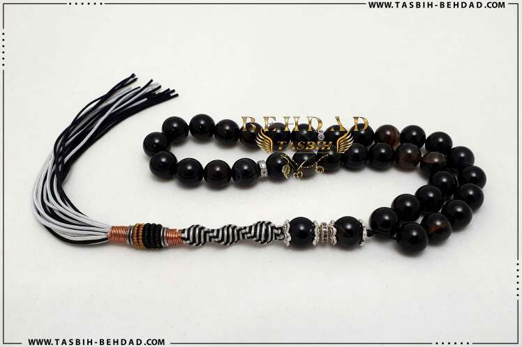 تسبیح عقیق سیاه طبیعی و لاکچری ، خیره کننده و پُر خواص