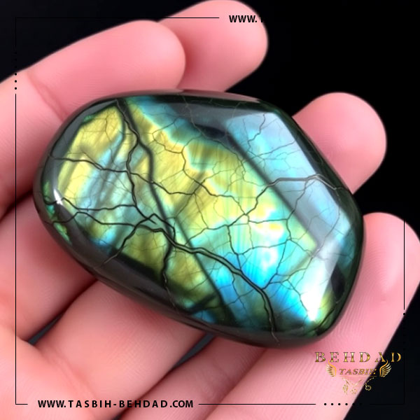 سنگ معدنی لابرادوریت